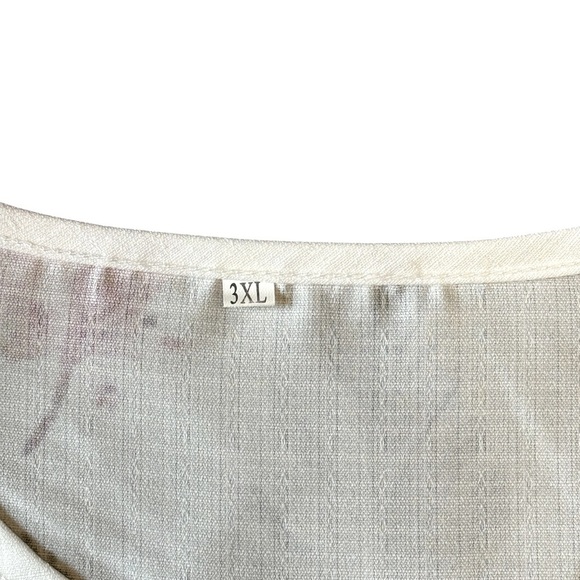 Women's Feather Print Button-Up Top. White Pink Size 3X #1493 - Picture 4 of 6